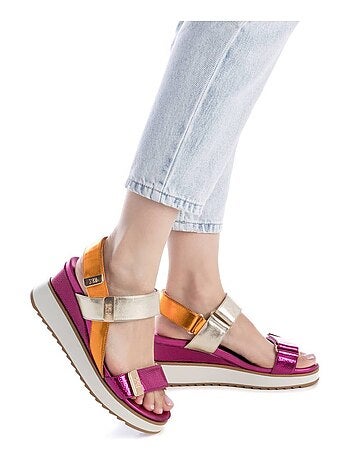 Sandales compensées femme