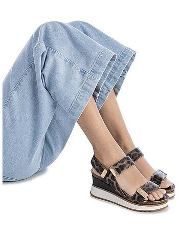 Sandales compensées femme