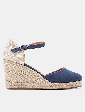 Sandales compensées modèle espadrilles BATA