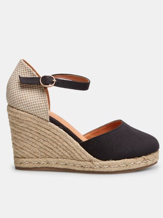 Sandales compensées modèle espadrilles BATA