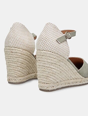 Sandales compensées modèle espadrilles BATA