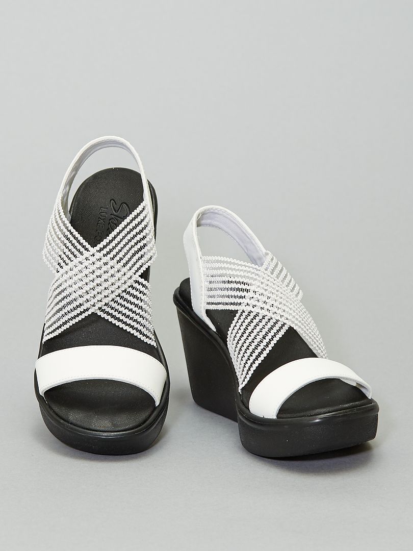 Sandales compensées 'Skechers' blanc - Kiabi