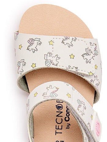 Sandales conguitos respetuosas unicornio
