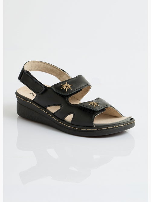 Sandales cuir brodé grande largeur - Afibel - Kiabi
