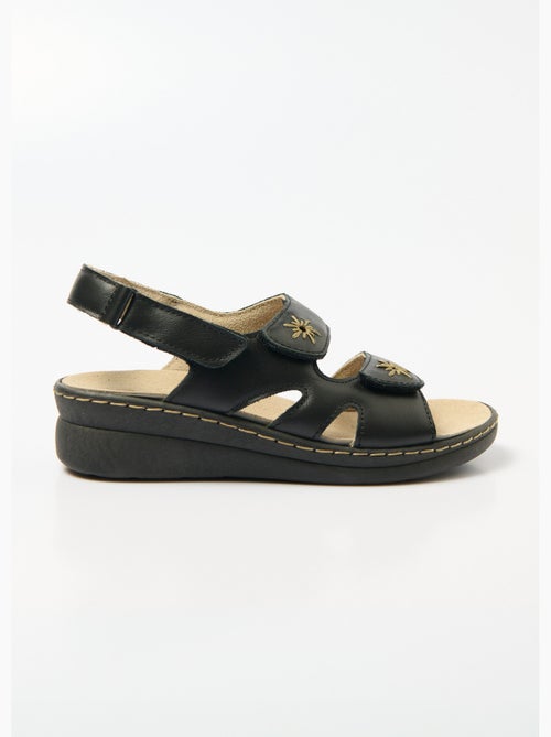 Sandales cuir brodé grande largeur - Afibel - Kiabi