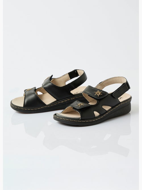 Sandales cuir brodé grande largeur - Afibel - Kiabi