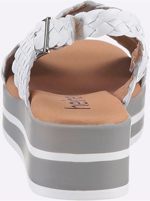 Sandales De Fabrication Espagnole - Taille Standard - helline - Kiabi