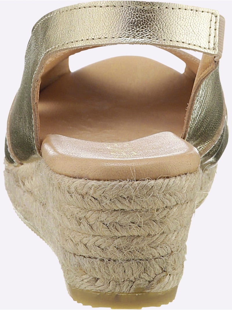 Sandales De Fabrication Espagnole - Taille Standard - helline Doré - Kiabi