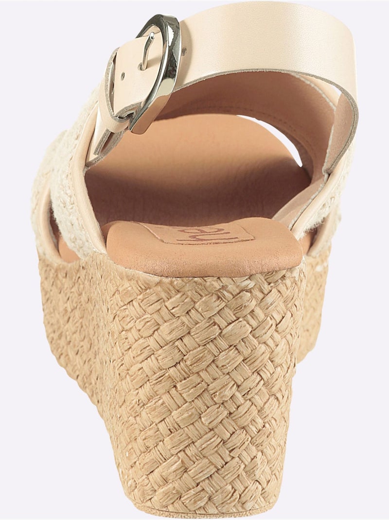 Sandales De Fabrication Portugaise - Taille Standard - Helline Beige - Kiabi