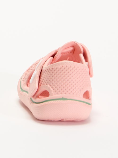 Sandales de plage fermées - Kiabi