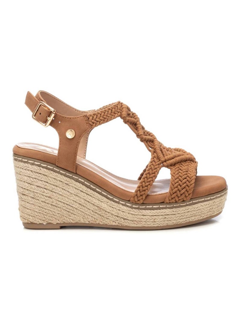 Sandales décontractées à boucle avec semelle compensée Camel - Kiabi