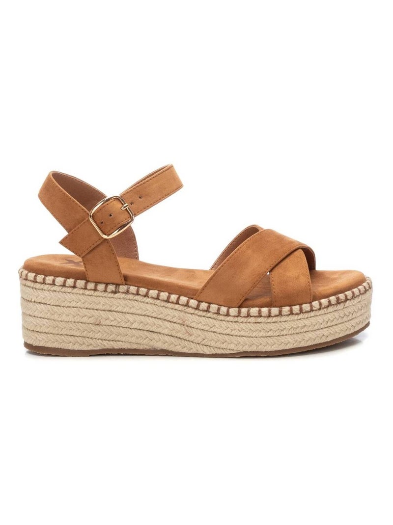Sandales décontractées à boucle avec semelle compensée Camel - Kiabi