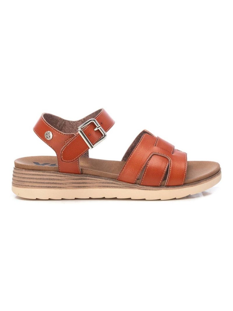 Sandales décontractées à boucle Camel - Kiabi