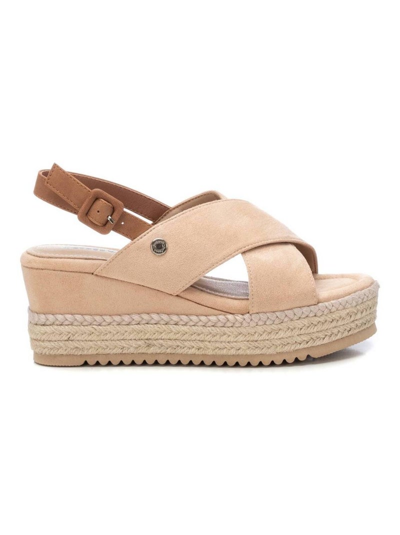 Sandales décontractées avec boucle et semelle compensée Beige - Kiabi