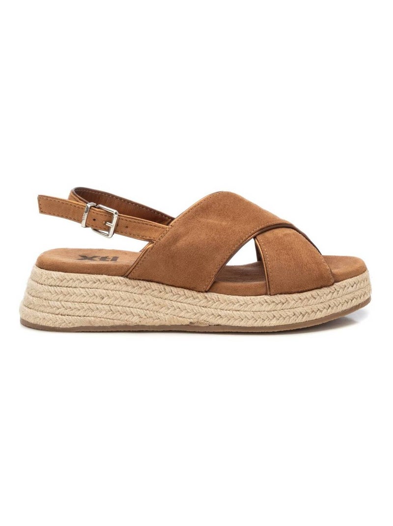 Sandales décontractées avec boucle et semelle compensée Camel - Kiabi