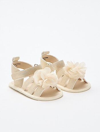 Sandales dorées avec fleur