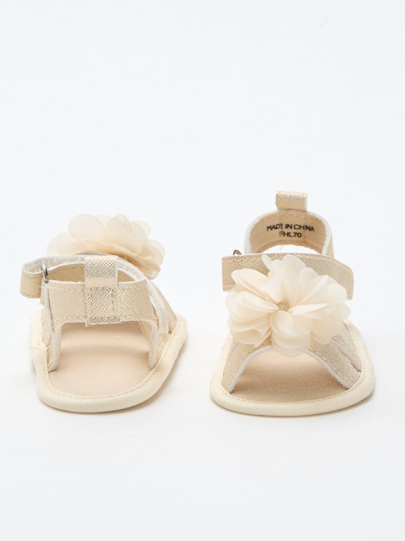 Sandales dorées avec fleur Jaune - Kiabi