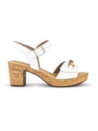 Sandales ecrus en cuir