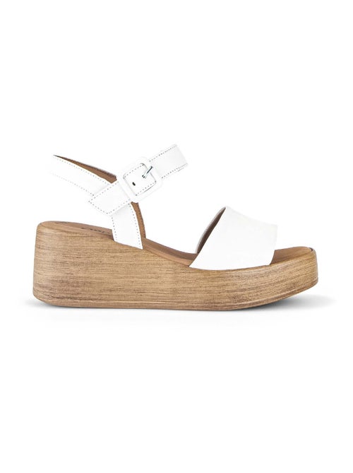 Sandales ecrus en cuir - Kiabi