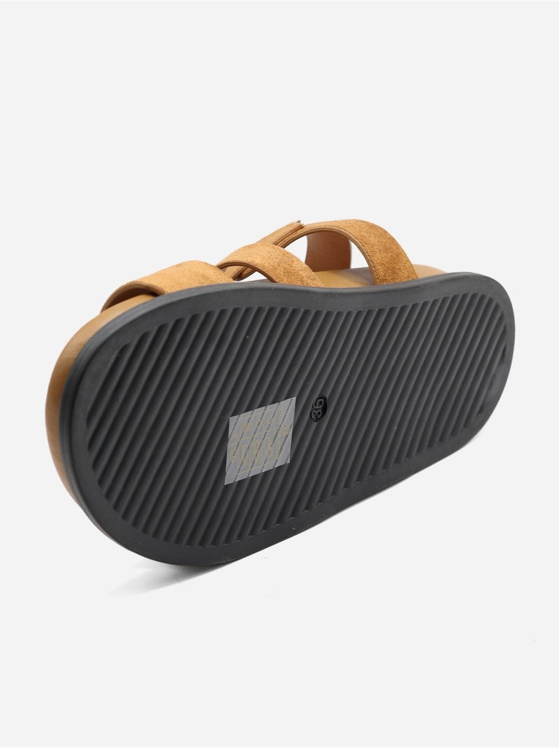 Sandales effet daim - C M Camel - Kiabi