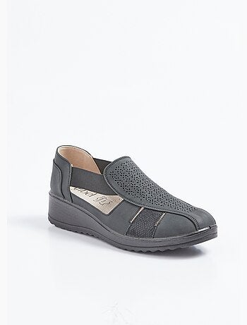 Sandales élastiquées largeur confort