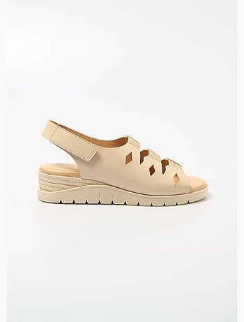 Sandales élastiquées ouvertes grande largeur