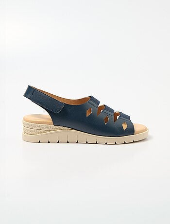 Sandales élastiquées ouvertes grande largeur