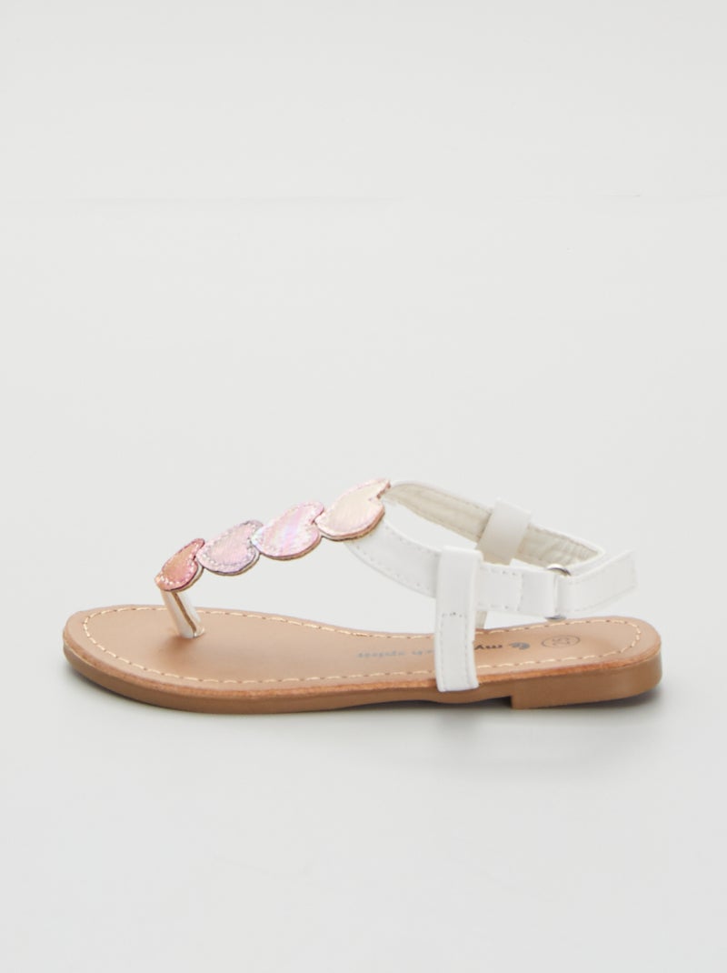 Sandales empiècement 'cœurs' blanc/rose - Kiabi