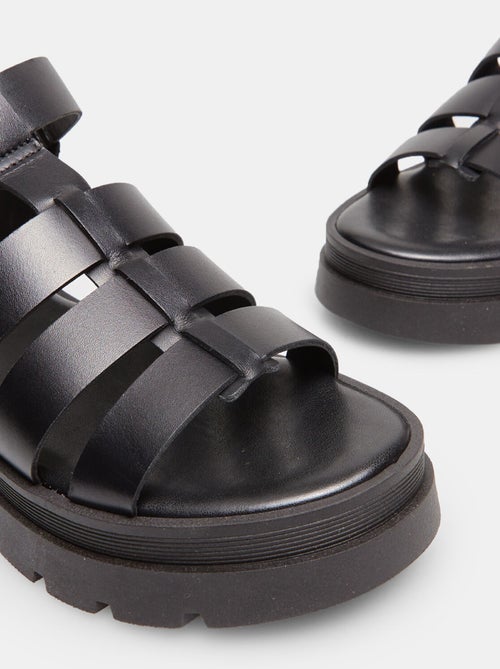 Sandales en cuir à fines brides. BATA - Kiabi