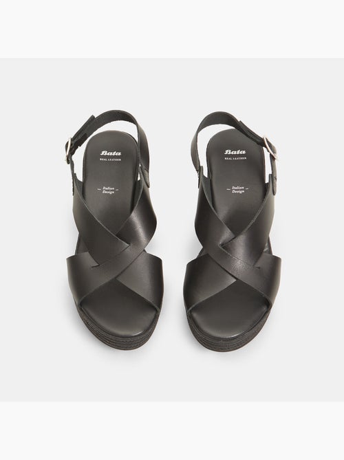 Sandales en cuir avec large talon BATA - Kiabi