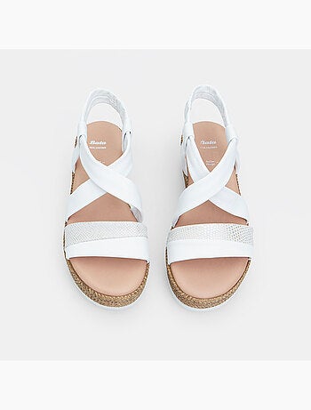Sandales en cuir avec plateforme 4 cm BATA