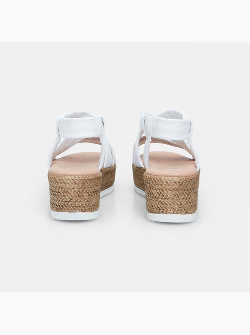 Sandales en cuir avec plateforme 4 cm BATA - Kiabi