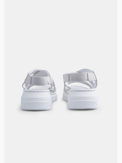 Sandales en cuir avec plateforme BATA - Kiabi