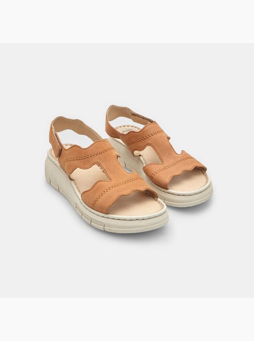 Sandales en cuir avec plateforme BATA - Kiabi