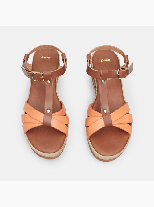 Sandales en cuir avec plateforme BATA - Kiabi