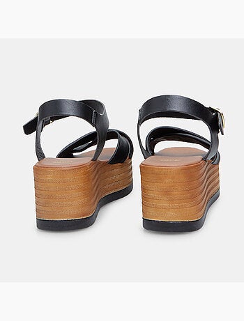 Sandales en cuir avec plateforme de 6,5 cm BATA