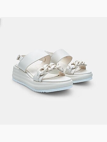Sandales en cuir avec platform 5 cm bata