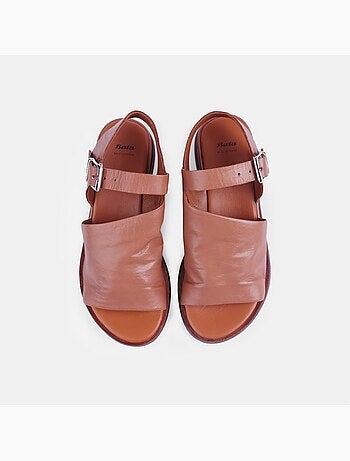 Sandales en cuir avec talon BATA