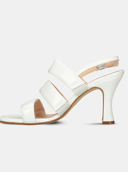 Sandales en cuir avec talon de 9 cm BATA - Kiabi