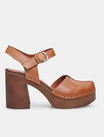 Sandales en cuir avec talon de 9 cm et plateau BATA