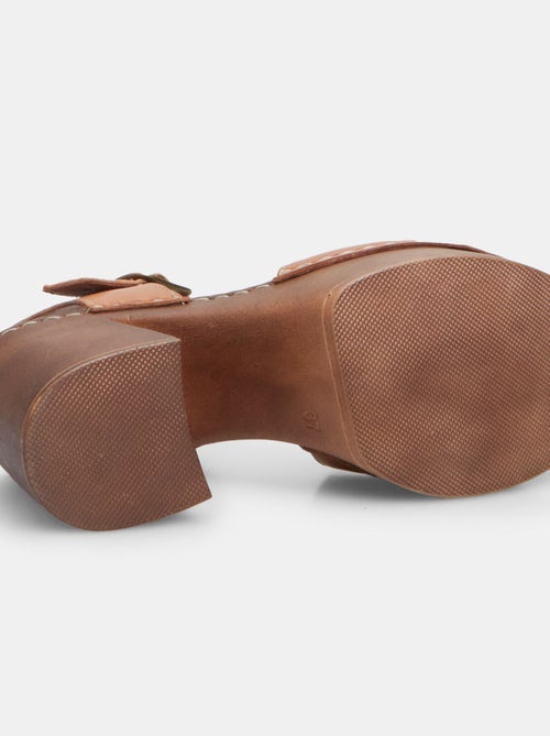 Sandales en cuir avec talon de 9 cm et plateau BATA - Kiabi