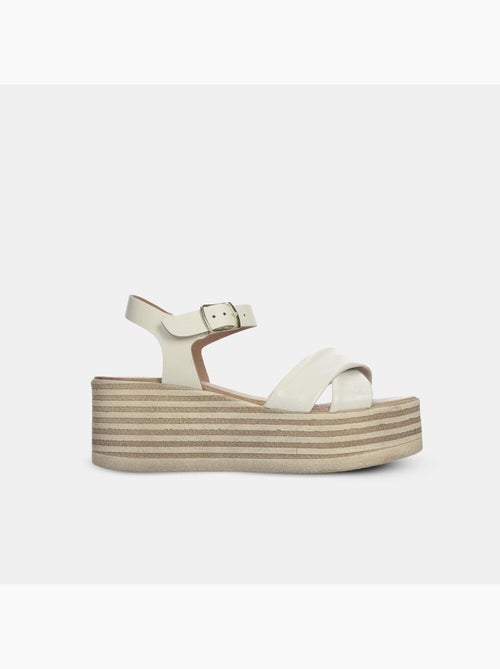 Sandales en cuir BATA - Kiabi