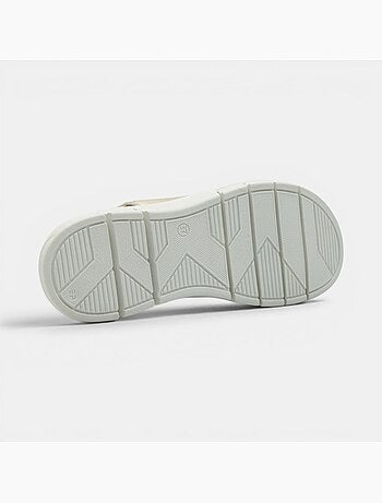 Sandales en cuir BATA confortables