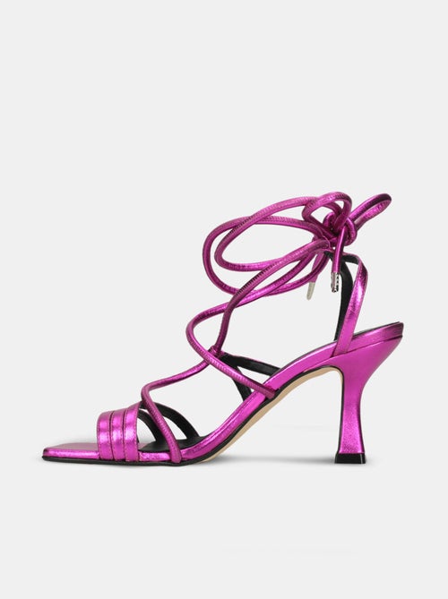 Sandales en cuir BATA - Kiabi