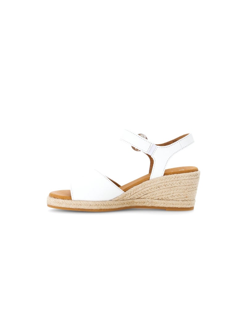 Sandales  en cuir Blanc - Kiabi