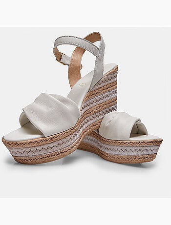 Sandales en cuir compensées BATA