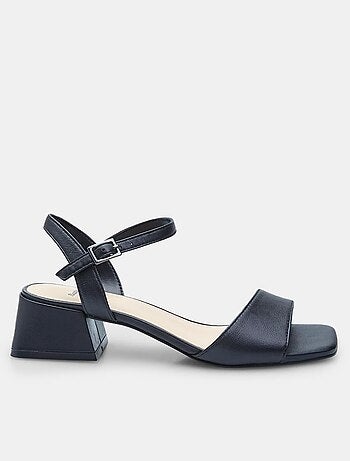 Sandales en cuir confortables avec talon BATA