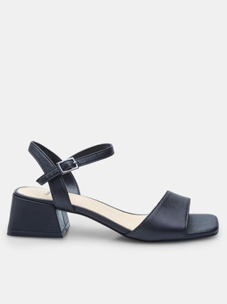 Sandales en cuir confortables  avec talon BATA