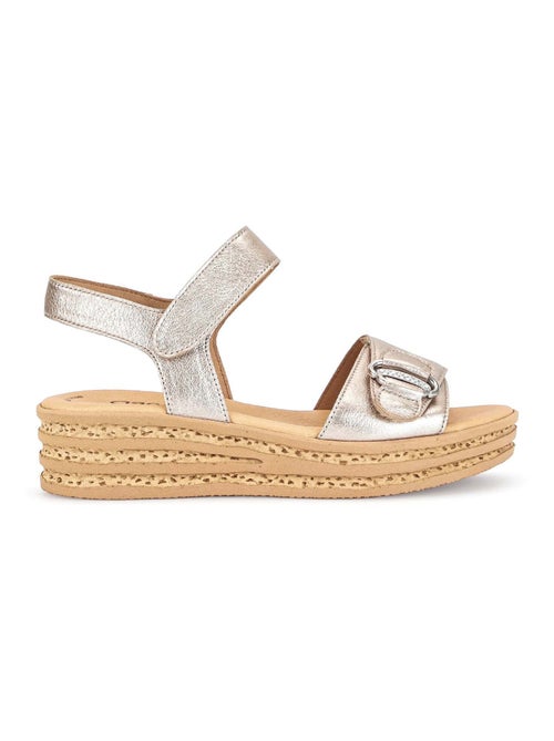 Sandales  en cuir - Kiabi