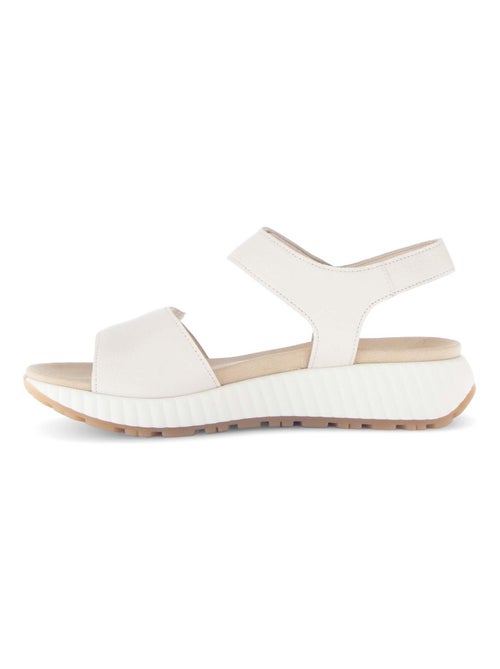 Sandales  en cuir imprimé - Kiabi